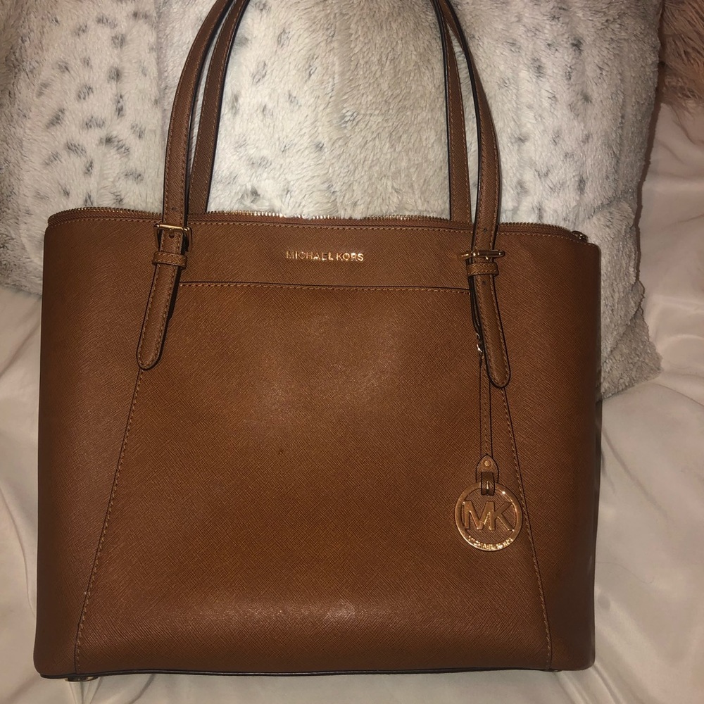 Michael Kors tote